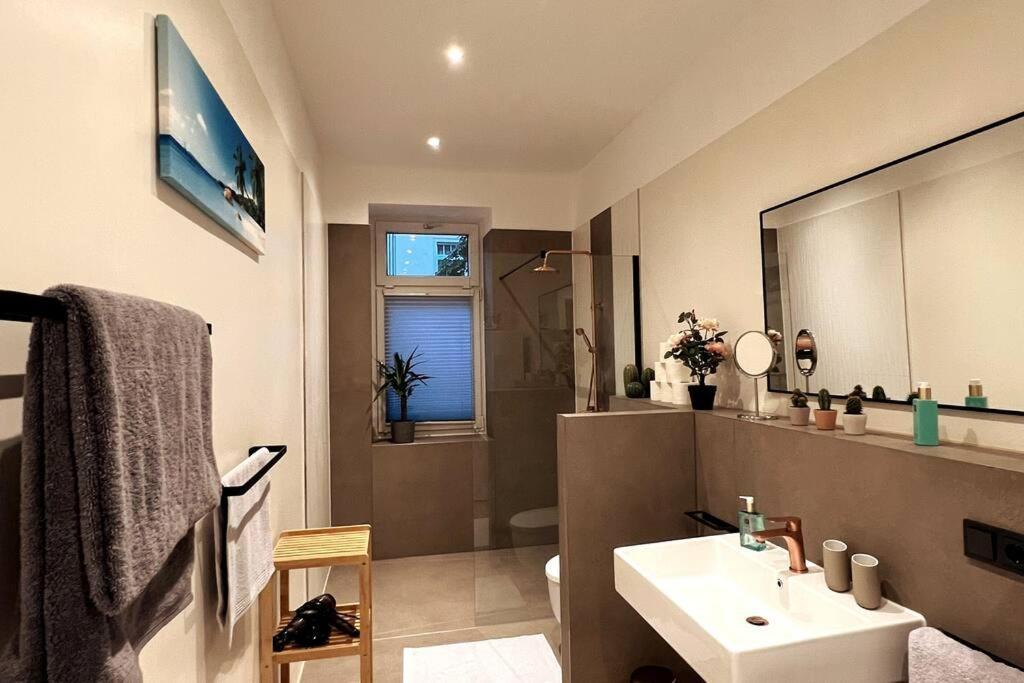 Soul-Apartment Terrasse Privat-Parkplatz Boxspringbett 55Zoll Tv Wlan Λειψία Εξωτερικό φωτογραφία