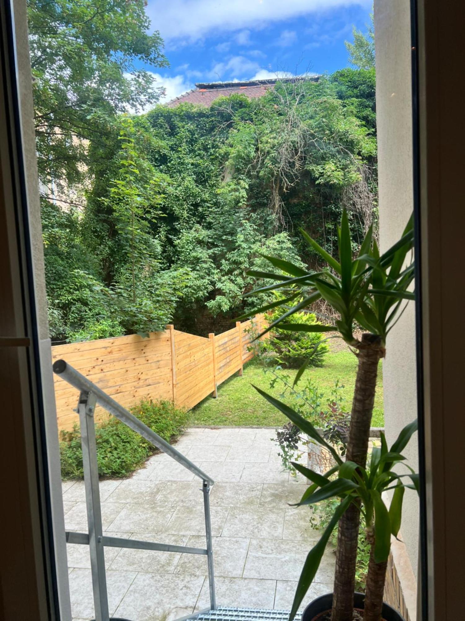 Soul-Apartment Terrasse Privat-Parkplatz Boxspringbett 55Zoll Tv Wlan Λειψία Εξωτερικό φωτογραφία