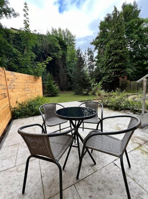 Soul-Apartment Terrasse Privat-Parkplatz Boxspringbett 55Zoll Tv Wlan Λειψία Εξωτερικό φωτογραφία